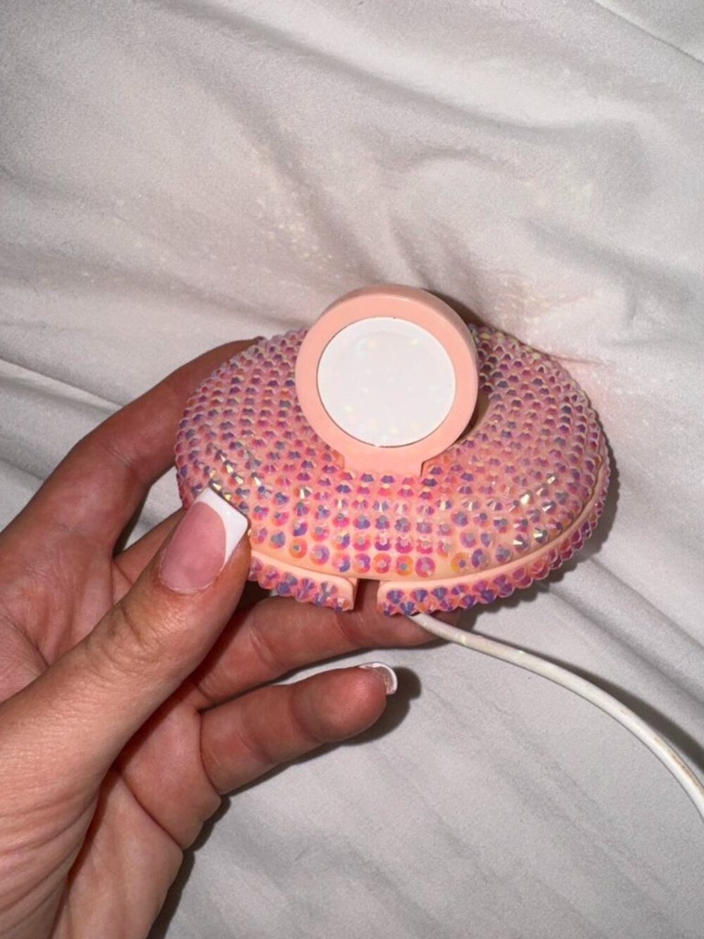 Bedazzled Apple Watch Stand (CHARGER NOT INCLUDED)